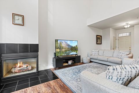 Tiny photo for 955 Kensington Drive, Northbrook, IL 60062 (MLS # 12420393)