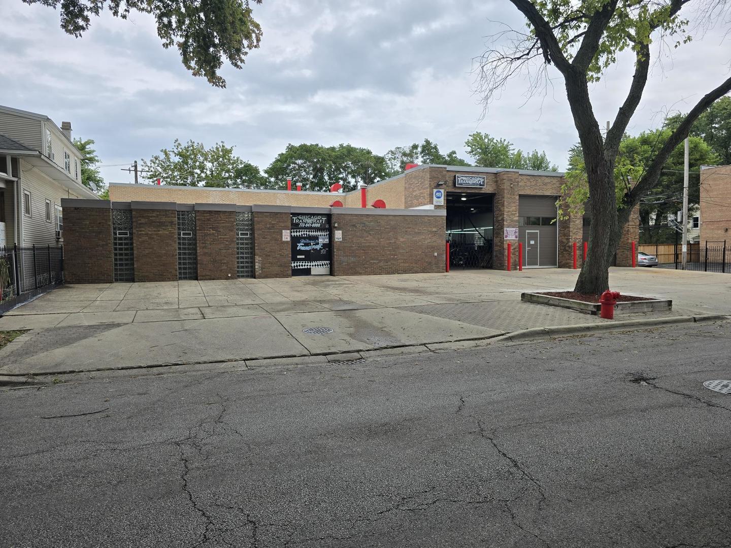 7523-7525 N Wolcott Avenue