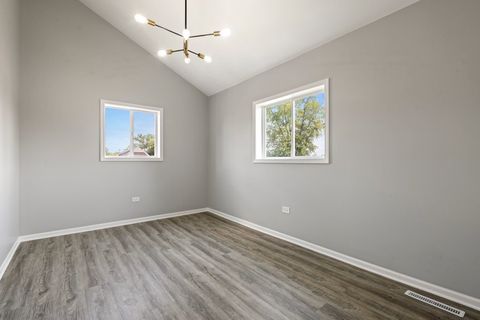 Tiny photo for 15355 7th Avenue, Phoenix, IL 60426 (MLS # 12417995)