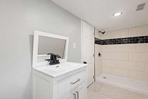 Tiny photo for 15355 7th Avenue, Phoenix, IL 60426 (MLS # 12417995)