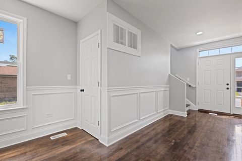 Tiny photo for 15355 7th Avenue, Phoenix, IL 60426 (MLS # 12417995)