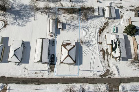 Tiny photo for 209 S Gardner Street, West Frankfort, IL 62896 (MLS # 12559301)