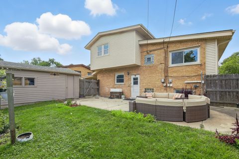 Tiny photo for 8929 Cherry Avenue, Morton Grove, IL 60053 (MLS # 12455643)