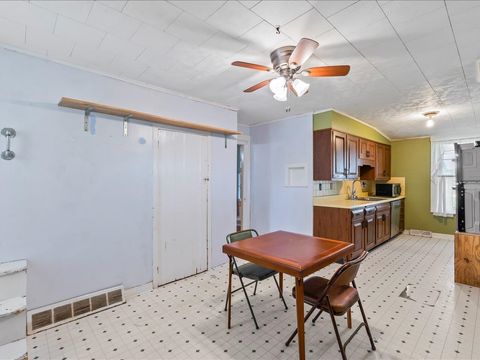 Tiny photo for 4804 NORTHWEST Boulevard, Davenport, IA 52806 (MLS # 12581884)