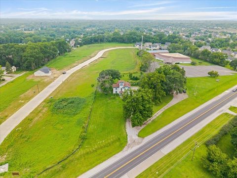 Tiny photo for 4804 NORTHWEST Boulevard, Davenport, IA 52806 (MLS # 12581884)