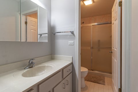 Tiny photo for 692 Hapsfield Lane #4B1, Buffalo Grove, IL 60089 (MLS # 12707205)