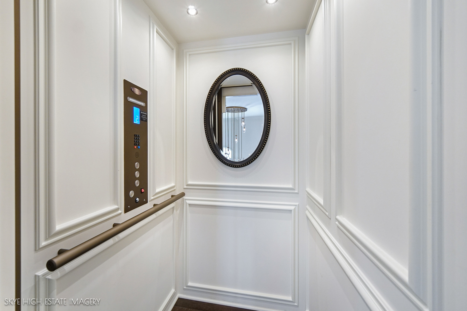 Oak Brook, Illinois, 60523, United States, 4 Bedrooms Bedrooms, ,4 BathroomsBathrooms,Residential,Active,2035151