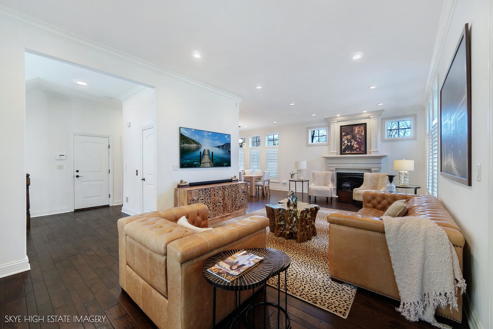 Oak Brook, Illinois, 60523, United States, 4 Bedrooms Bedrooms, ,4 BathroomsBathrooms,Residential,Active,2035151