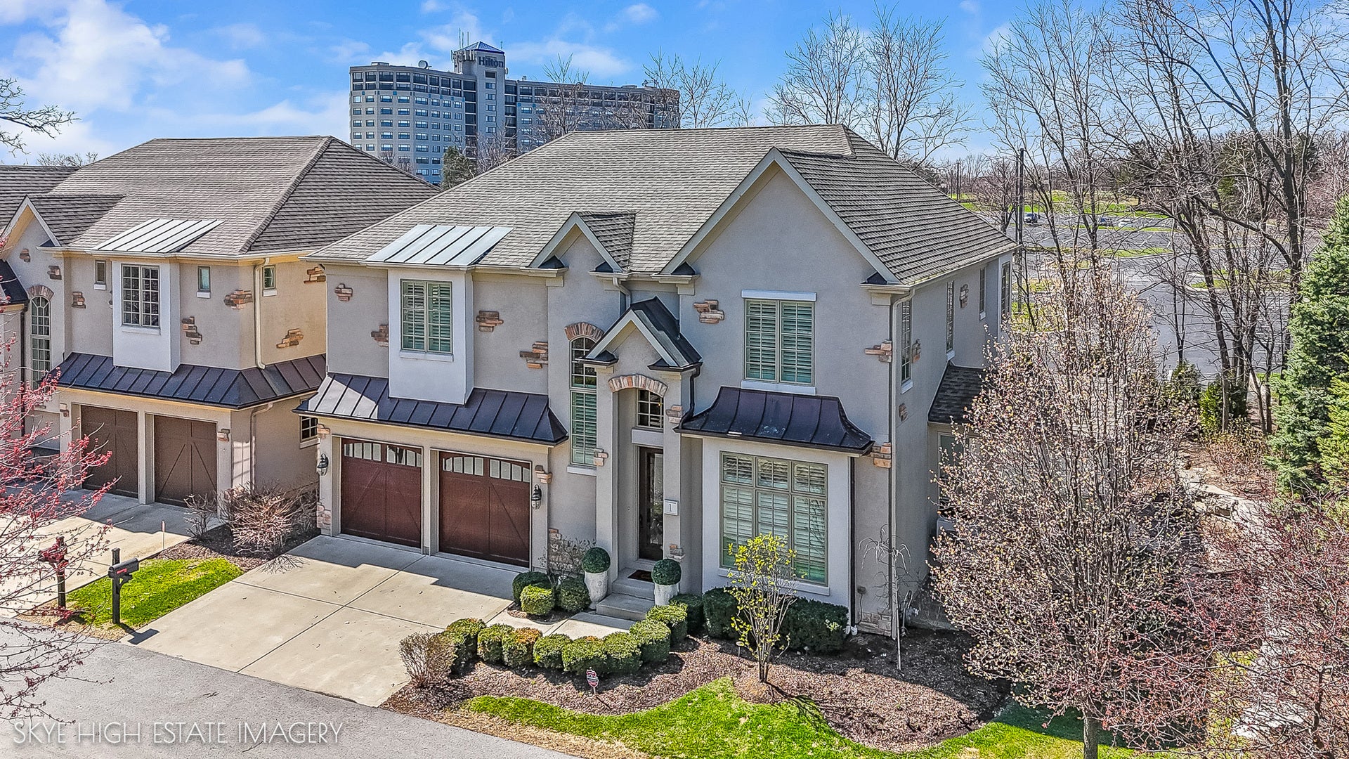 Oak Brook, Illinois, 60523, United States, 4 Bedrooms Bedrooms, ,4 BathroomsBathrooms,Residential,Active,2035151