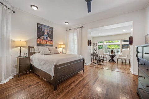 Tiny photo for 636 W Grace Street #1W, Chicago, IL 60613 (MLS # 12722002)
