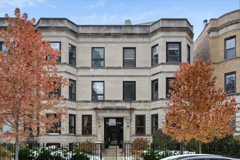 Photo of 636 W Grace Street #1W, Chicago, IL 60613 (MLS # 12722002)