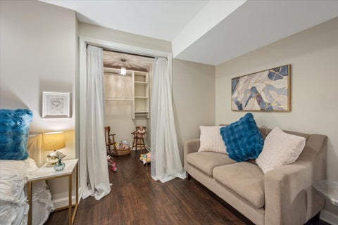 Tiny photo for 636 W Grace Street #1W, Chicago, IL 60613 (MLS # 12722002)