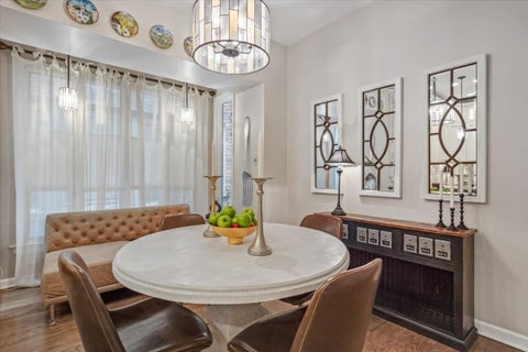 Tiny photo for 636 W Grace Street #1W, Chicago, IL 60613 (MLS # 12722002)