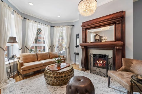 Tiny photo for 636 W Grace Street #1W, Chicago, IL 60613 (MLS # 12722002)