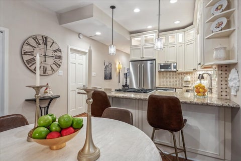 Tiny photo for 636 W Grace Street #1W, Chicago, IL 60613 (MLS # 12722002)
