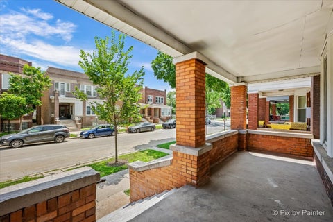 Tiny photo for 6142 S Champlain Avenue, Chicago, IL 60637 (MLS # 12683416)