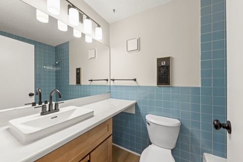 Tiny photo for 1150 E Jackson Street #1A, Lombard, IL 60148 (MLS # 12485981)