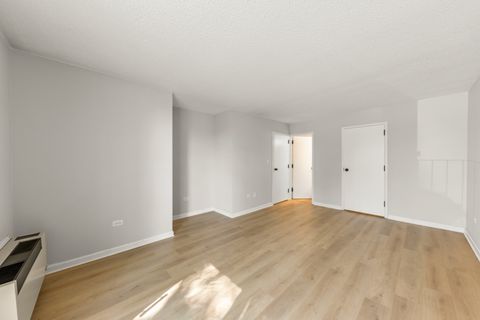 Tiny photo for 1150 E Jackson Street #1A, Lombard, IL 60148 (MLS # 12485981)