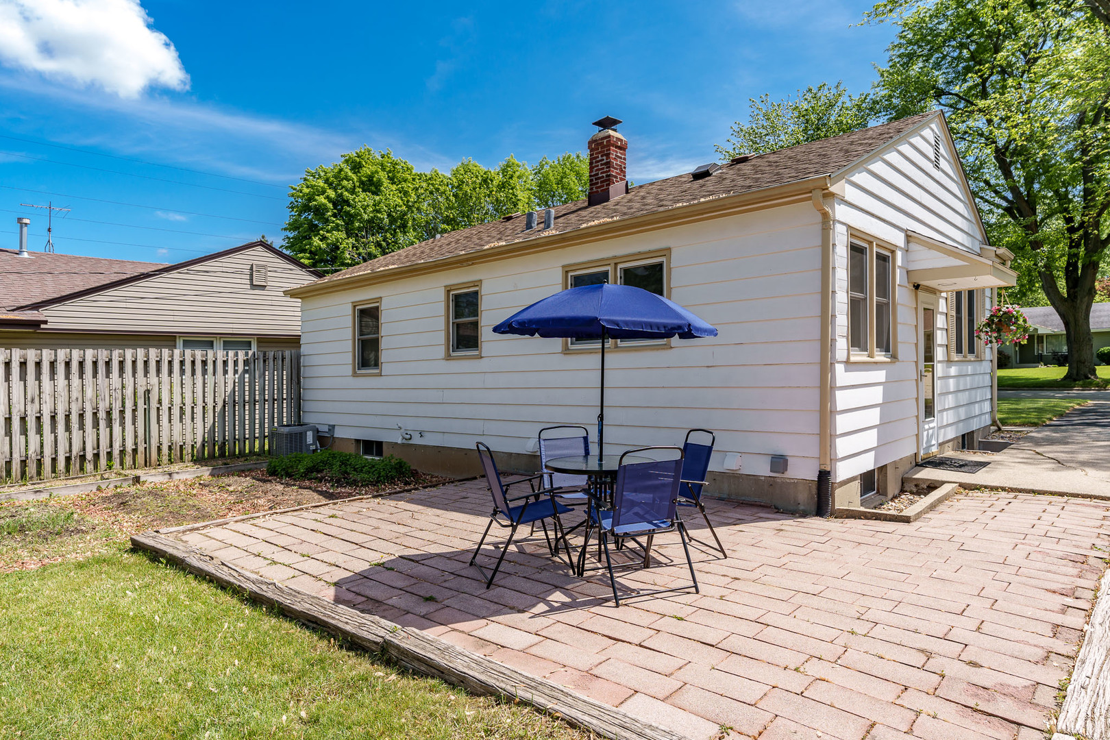 711 Parkside Drive