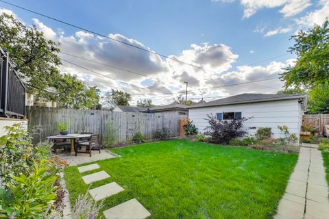 Tiny photo for 4438 N Spaulding Avenue, Chicago, IL 60625 (MLS # 12503068)