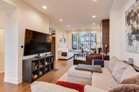 Tiny photo for 4438 N Spaulding Avenue, Chicago, IL 60625 (MLS # 12503068)