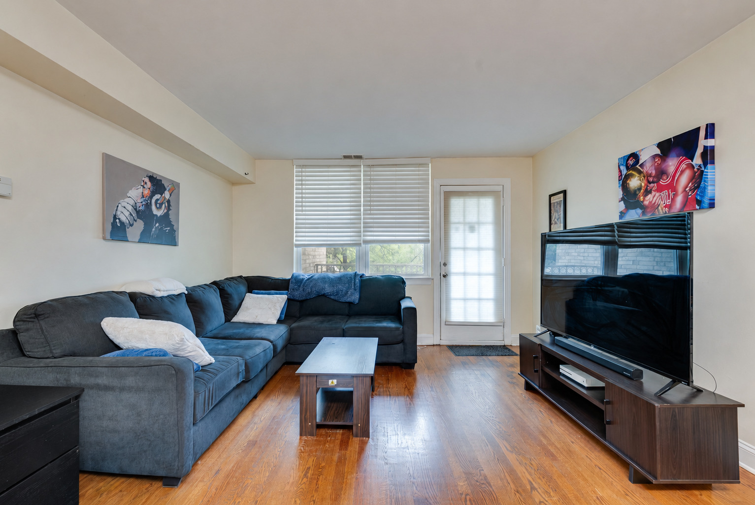 2501 W Touhy Avenue 203