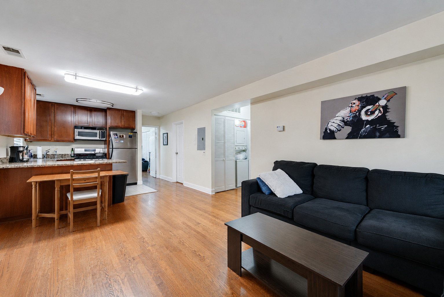 2501 W Touhy Avenue 203