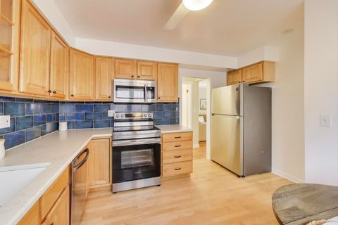 Tiny photo for 6053 N Keeler Avenue, Chicago, IL 60646 (MLS # 12488658)