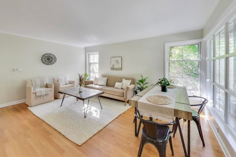 Tiny photo for 6053 N Keeler Avenue, Chicago, IL 60646 (MLS # 12488658)