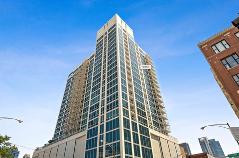 Photo of 757 N Orleans Street #607, Chicago, IL 60654 (MLS # 12683464)