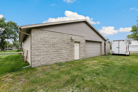 Tiny photo for 2855 Glenwood Lansing Road, Lynwood, IL 60411 (MLS # 12651930)