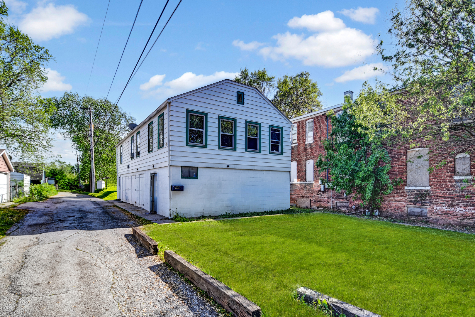 Listing image 3