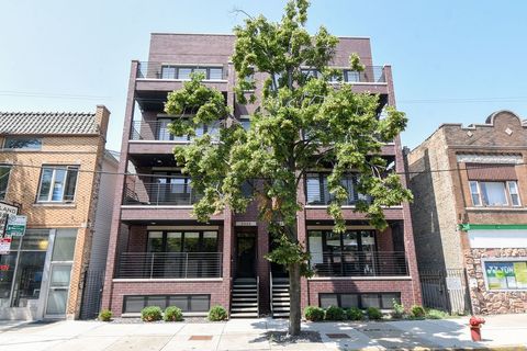 Photo of 3928 N Ashland Avenue #1, Chicago, IL 60613 (MLS # 12480304)