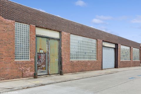1686 N Ada Street Chicago IL 60642