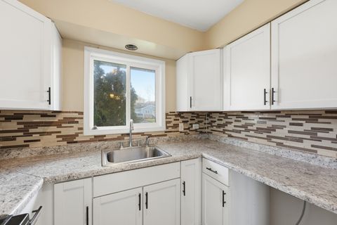 Tiny photo for 254 Terry Court, Woodstock, IL 60098 (MLS # 12610081)