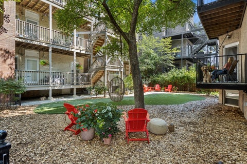 Tiny photo for 3649 N WOLCOTT Avenue #2, Chicago, IL 60613 (MLS # 12742701)