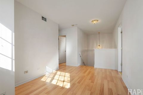 Tiny photo for 373 N Keswick Court #373, Round Lake, IL 60073 (MLS # 12563731)