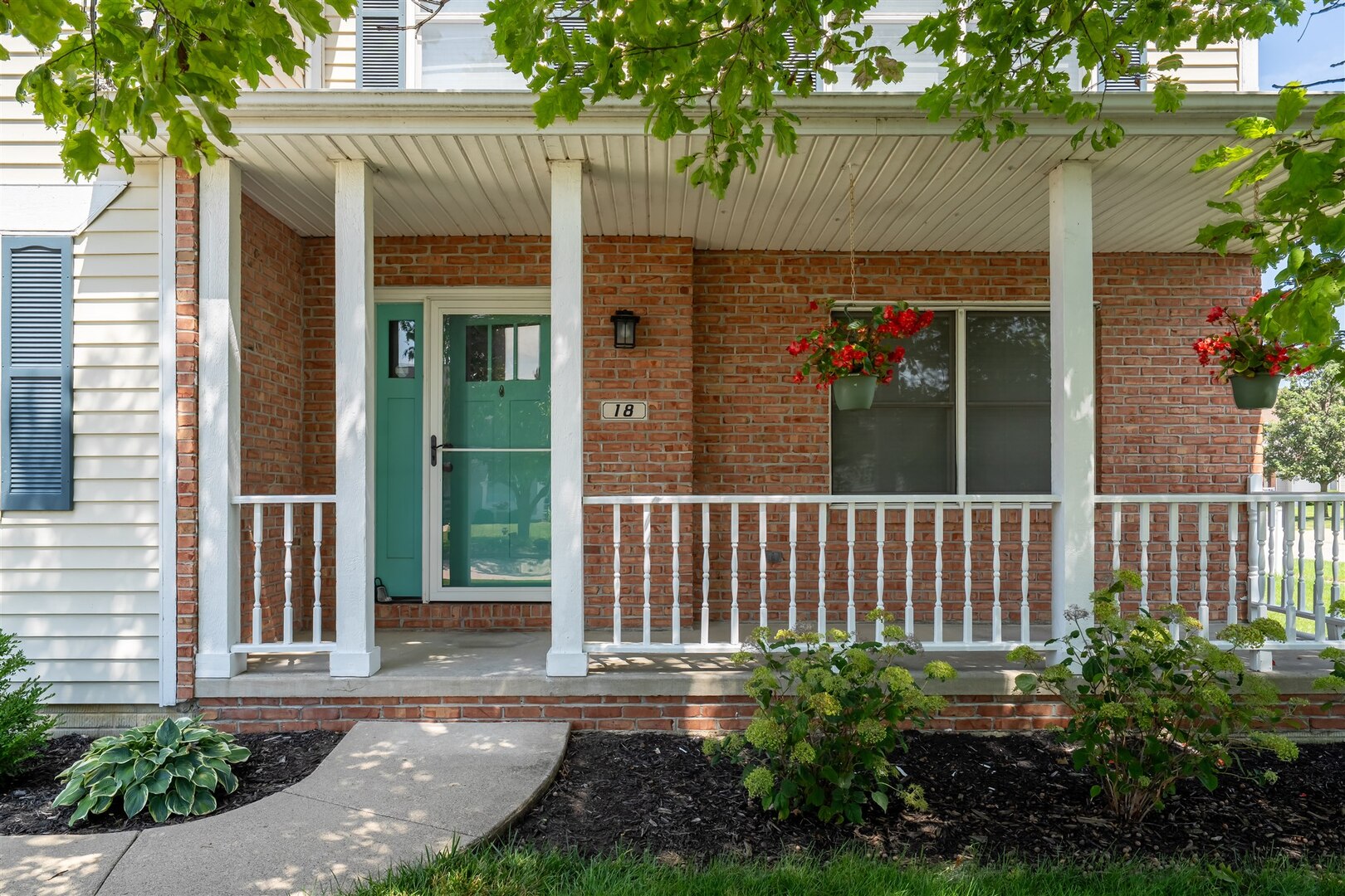 18 Cygnet Crossing