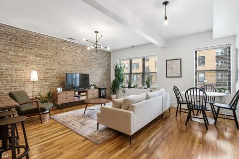 Tiny photo for 5603 N Glenwood Avenue #1, Chicago, IL 60660 (MLS # 12556142)