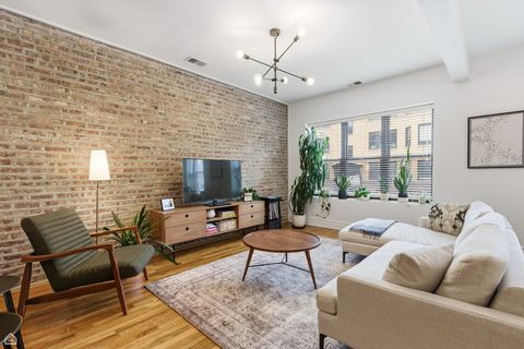Tiny photo for 5603 N Glenwood Avenue #1, Chicago, IL 60660 (MLS # 12556142)