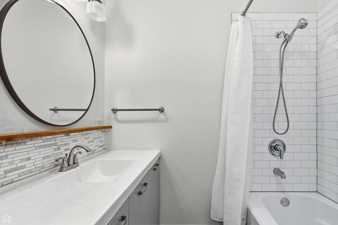 Tiny photo for 5603 N Glenwood Avenue #1, Chicago, IL 60660 (MLS # 12556142)