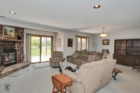 Tiny photo for 8827 Clearview Drive, Orland Park, IL 60462 (MLS # 12627119)