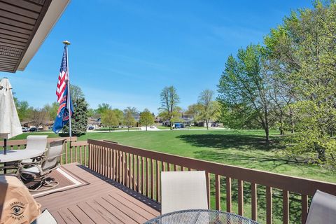 Tiny photo for 8827 Clearview Drive, Orland Park, IL 60462 (MLS # 12627119)