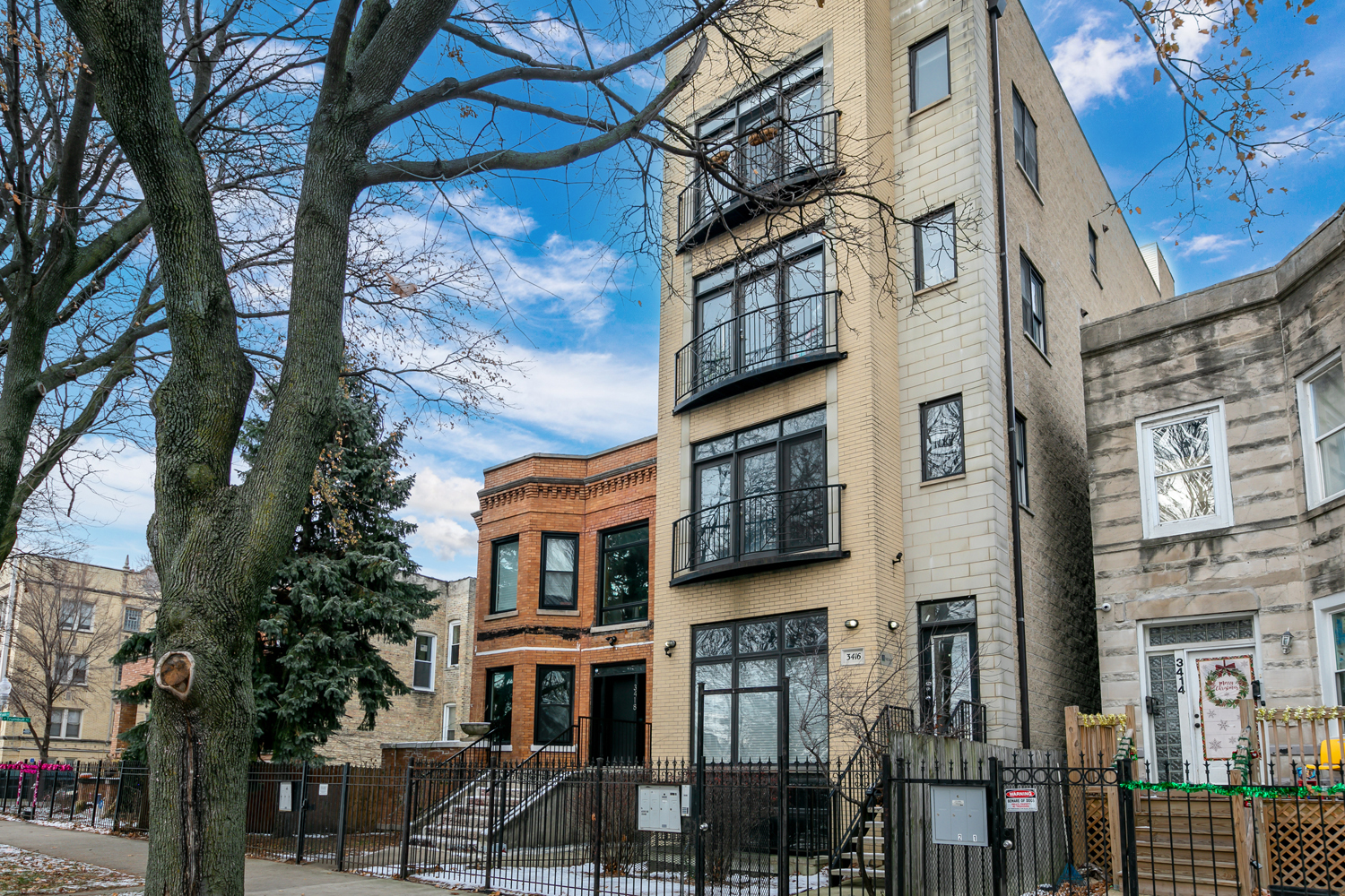 3416 W Franklin Boulevard 2