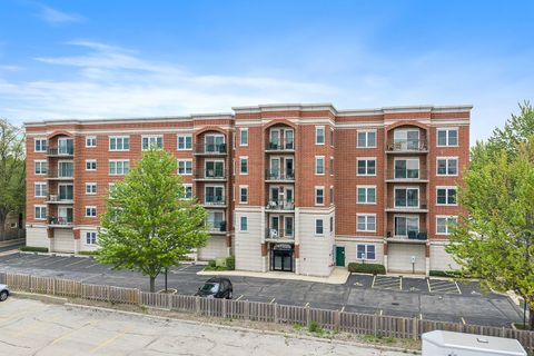 Tiny photo for 104 N Plum Grove Road #504, Palatine, IL 60067 (MLS # 12631790)