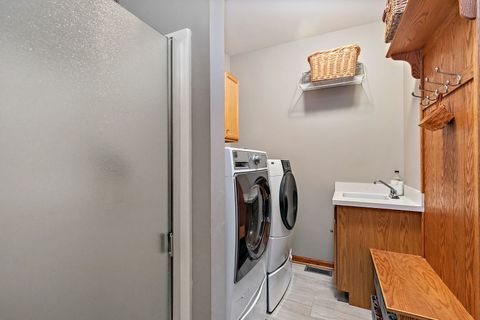 Tiny photo for 401 John Marshall Lane, Sycamore, IL 60178 (MLS # 12477197)