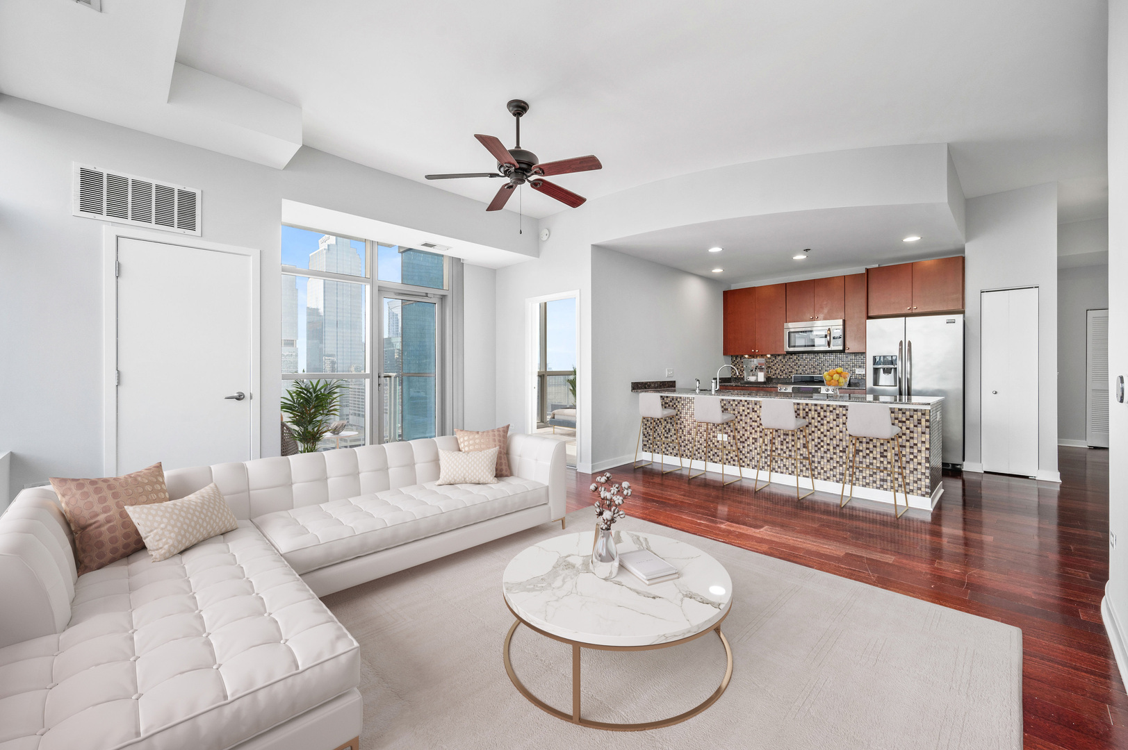 303 W OHIO Street 3703