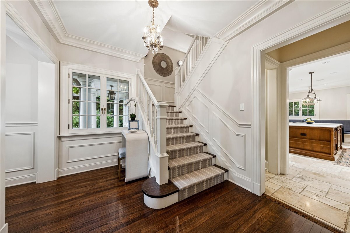1183 Tower Road