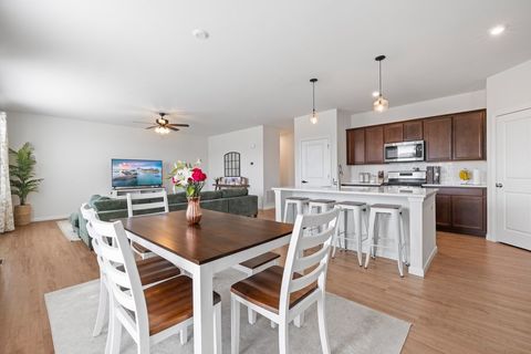 Tiny photo for 3001 Semple Way, Mundelein, IL 60060 (MLS # 12602422)