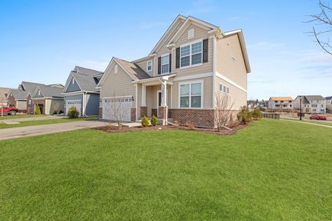 Photo of 3001 Semple Way, Mundelein, IL 60060 (MLS # 12602422)